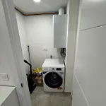 Moderan Stan Na Atraktivnoj Lokaciji Apartamento